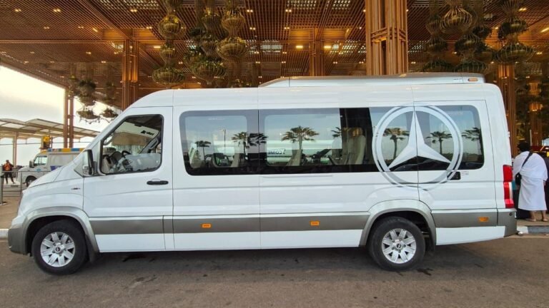 Hire Affordable Tempo Traveller in Bangalore for Family & Friends
