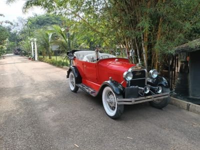 Hire the best wedding car Bangalore.